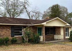 Bank Foreclosures in CLAXTON, GA