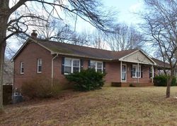 Bank Foreclosures in FREDERICKSBURG, VA