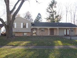 Bank Foreclosures in CHAMPAIGN, IL