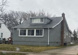 Bank Foreclosures in SAINT CLAIR SHORES, MI