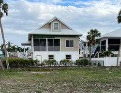 Bank Foreclosures in FORT MYERS BEACH, FL