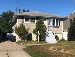 Bank Foreclosures in WEST ISLIP, NY