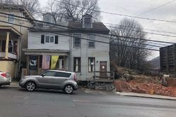 Bank Foreclosures in POTTSVILLE, PA