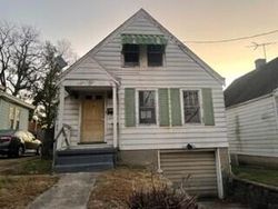 Bank Foreclosures in COVINGTON, KY