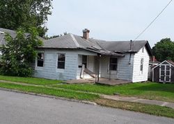 Bank Foreclosures in WEST FRANKFORT, IL