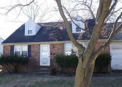 Bank Foreclosures in MORRISVILLE, PA