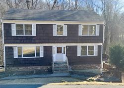 Bank Foreclosures in PUTNAM VALLEY, NY