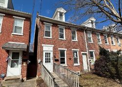 Bank Foreclosures in POTTSTOWN, PA