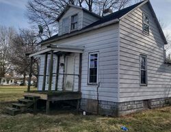 Bank Foreclosures in MOUNT OLIVE, IL