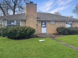 Bank Foreclosures in MANTENO, IL