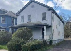 Bank Foreclosures in MOUNT HOLLY, NJ