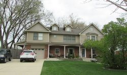 Bank Foreclosures in ELMHURST, IL