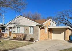 Bank Foreclosures in ELMHURST, IL