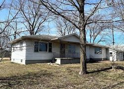 Bank Foreclosures in SORENTO, IL