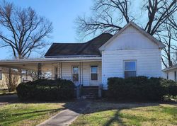 Bank Foreclosures in CHAFFEE, MO