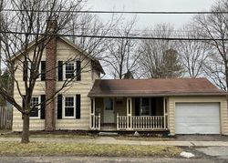 Bank Foreclosures in FAYETTEVILLE, NY