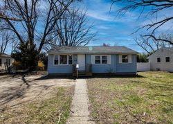 Bank Foreclosures in CLEMENTON, NJ