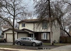 Bank Foreclosures in DOWNERS GROVE, IL