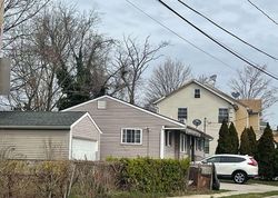 Bank Foreclosures in HEMPSTEAD, NY