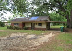 Bank Foreclosures in SNEADS, FL