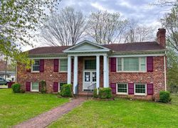 Bank Foreclosures in LYNCHBURG, VA