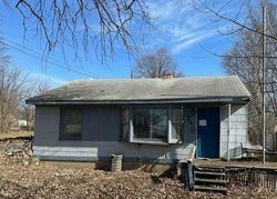 Bank Foreclosures in PONTIAC, MI