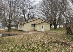 Bank Foreclosures in HOLTON, MI