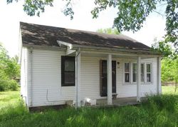 Bank Foreclosures in HOPKINSVILLE, KY