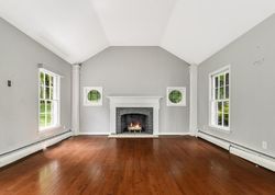 Bank Foreclosures in NEW CANAAN, CT