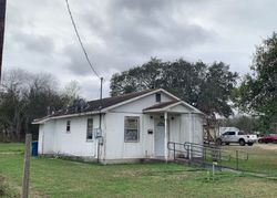 Bank Foreclosures in BEEVILLE, TX