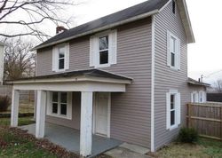 Bank Foreclosures in IRVINE, KY