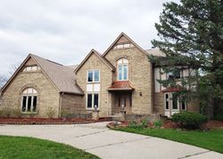 Bank Foreclosures in BLOOMFIELD HILLS, MI