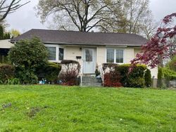 Bank Foreclosures in GARNERVILLE, NY