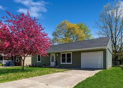 Bank Foreclosures in ANDREWS, IN