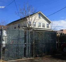 Bank Foreclosures in HOWARD BEACH, NY