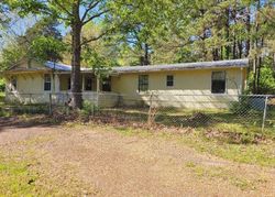 Bank Foreclosures in AIMWELL, LA