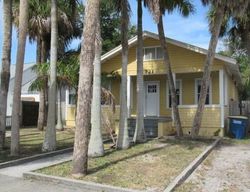 Bank Foreclosures in CLEARWATER BEACH, FL