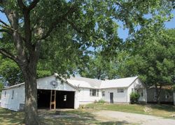 Bank Foreclosures in POCAHONTAS, IL