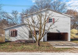 Bank Foreclosures in NEW BERLIN, IL