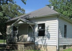 Bank Foreclosures in ELDORADO, IL