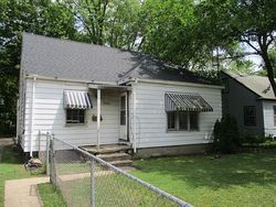 Bank Foreclosures in BENTON HARBOR, MI