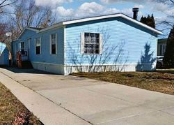 Bank Foreclosures in UTICA, MI