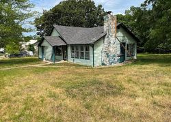 Bank Foreclosures in CLIMAX SPRINGS, MO