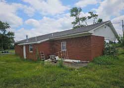 Bank Foreclosures in LA CENTER, KY