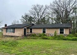 Bank Foreclosures in KEAVY, KY