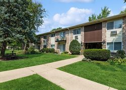 Bank Foreclosures in DES PLAINES, IL