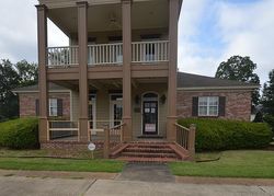 Bank Foreclosures in GREENVILLE, MS