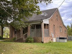 Bank Foreclosures in BELTON, KY