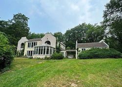 Bank Foreclosures in OYSTER BAY, NY