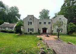 Bank Foreclosures in OYSTER BAY, NY